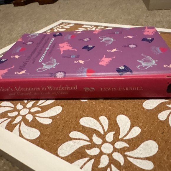 Alice‘s adventures in Wonderland and through the Looking Glass by Louis Carroll - Picture 2 of 3